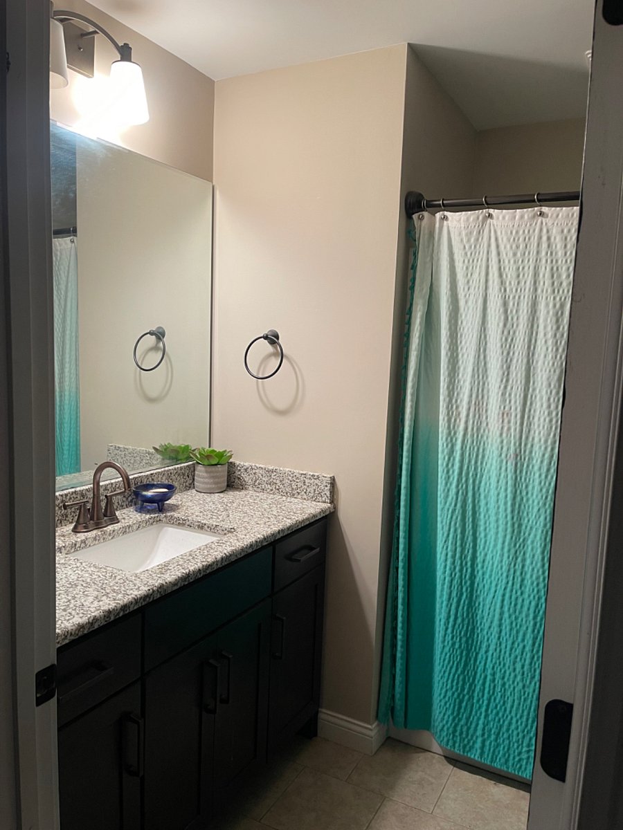 Furnished Finder property 704627_1 photo 3