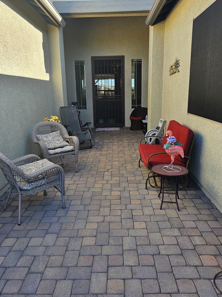 Furnished Finder property 704632_1 photo 1