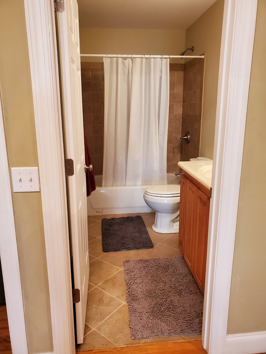 Furnished Finder property 704664_1 photo 12
