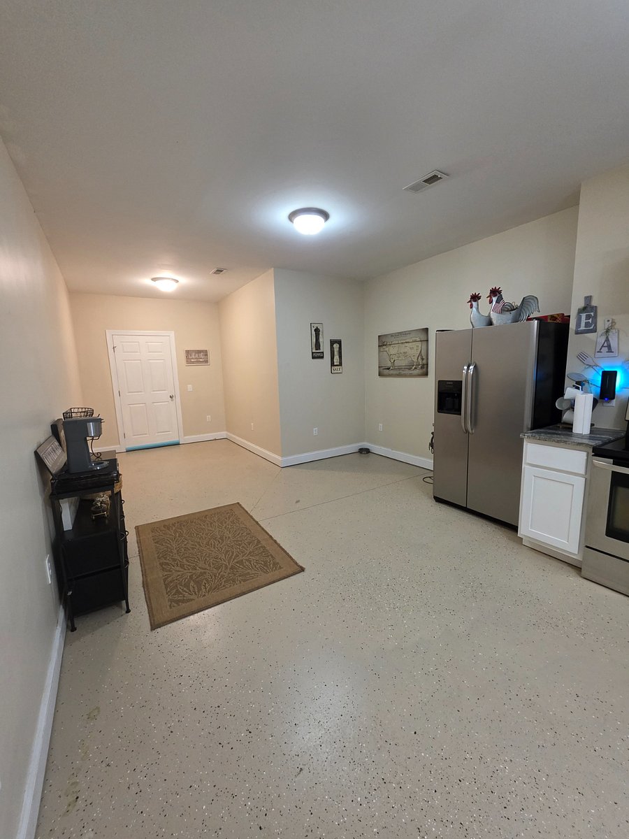 Furnished Finder property 704664_1 photo 32