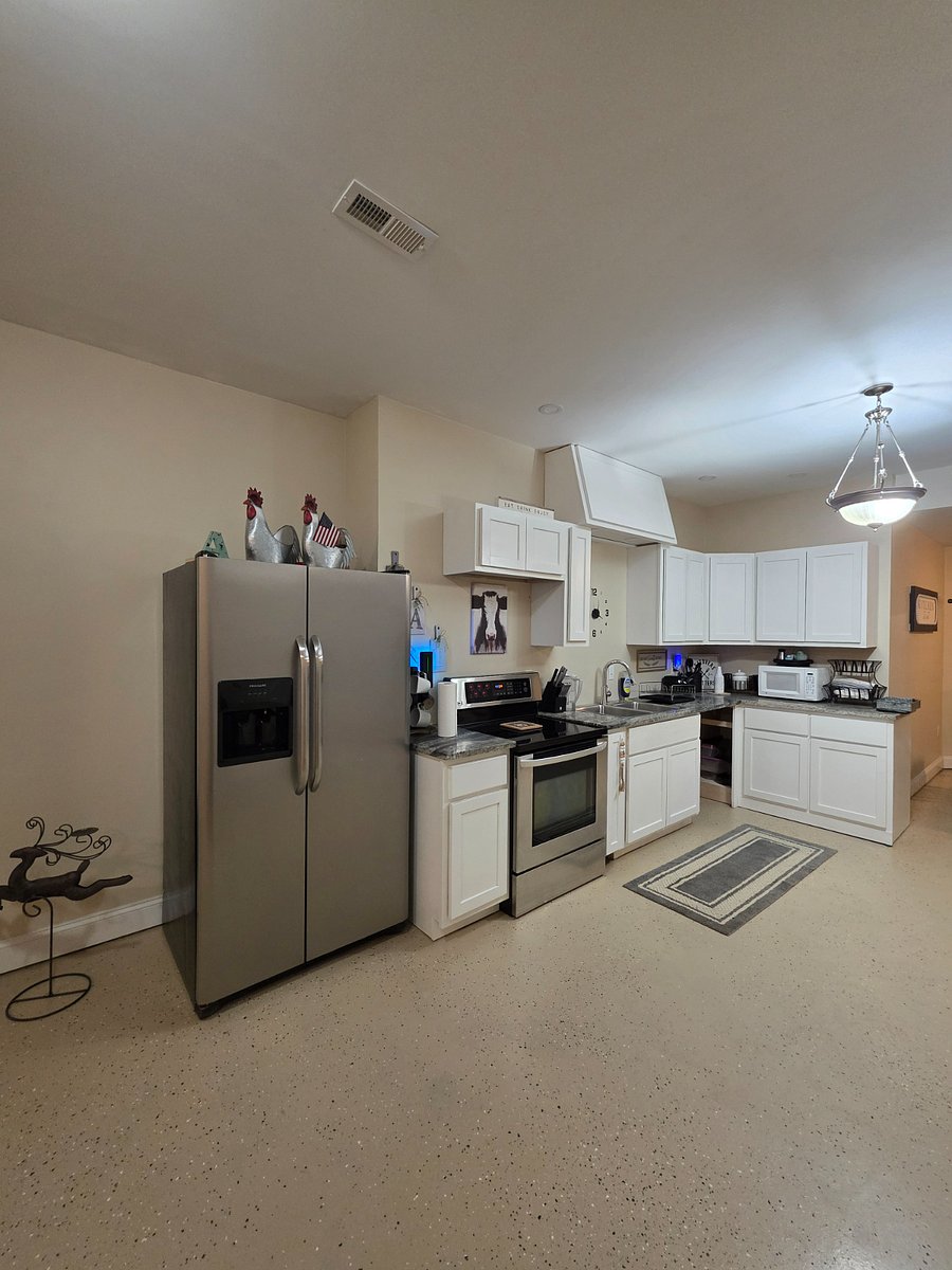 Furnished Finder property 704664_1 photo 35