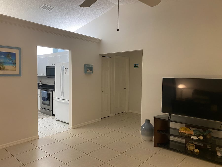 Furnished Finder property 704674_1 photo 5