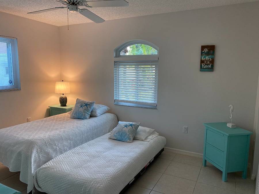 Furnished Finder property 704674_1 photo 32