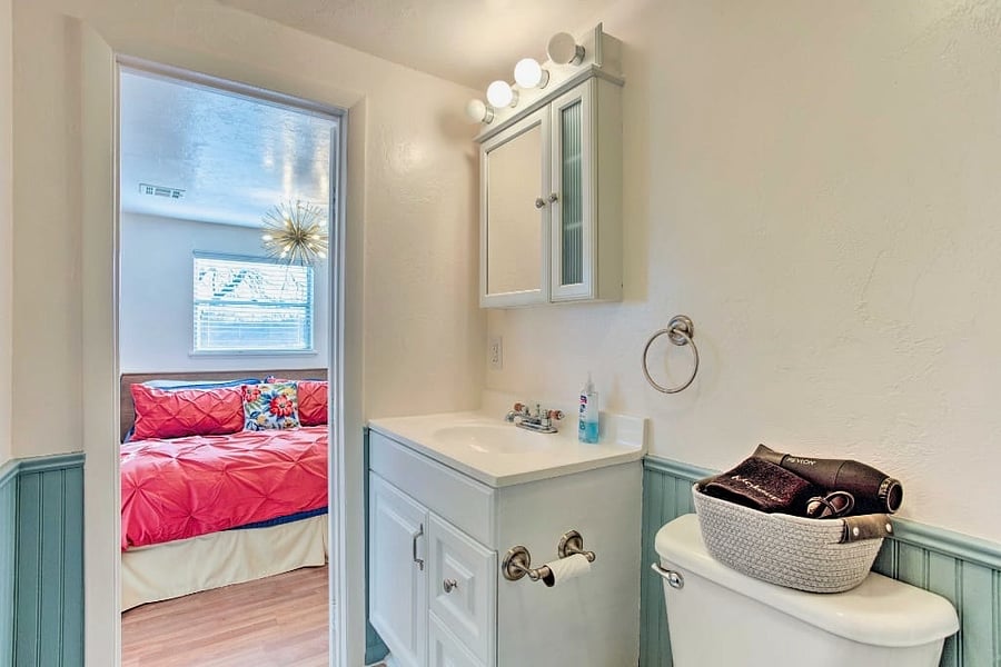 Whitewood Farm's master bath is equipped with a sink, toilet, and shower. Enjoy the convenience of towels, starters of shampoo, conditioner, body wash, and cleaning supplies which are all included in the rental cost.