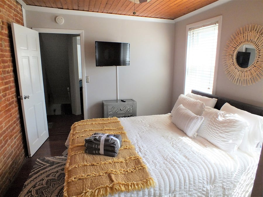 Furnished Finder property 704690_1 photo 5