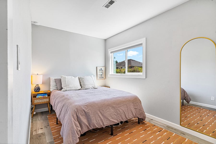Furnished Finder property 704702_1 photo 11