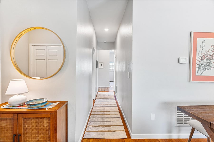 Furnished Finder property 704702_1 photo 7