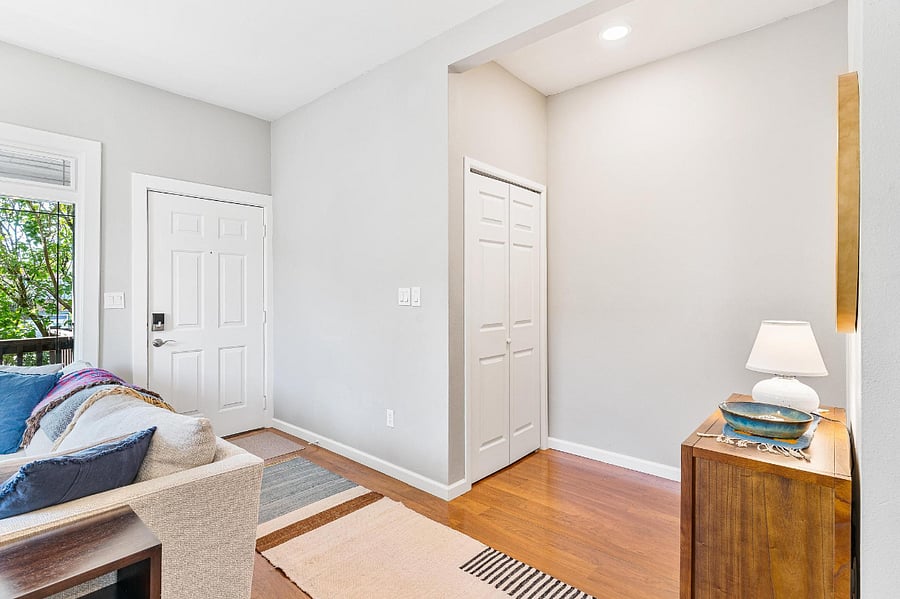 Furnished Finder property 704702_1 photo 5