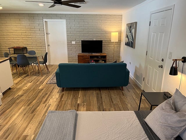 Furnished Finder property 704767_1 photo 5