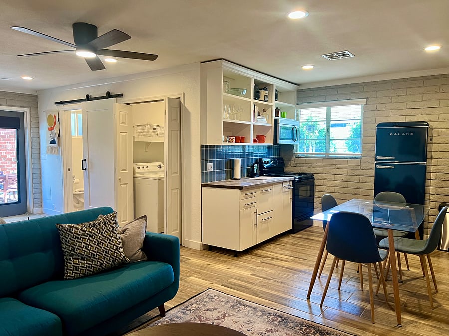 Furnished Finder property 704767_1 photo 1