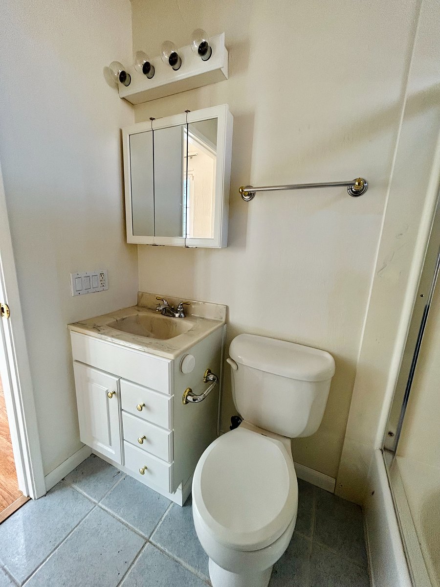 Furnished Finder property 704777_1 photo 12