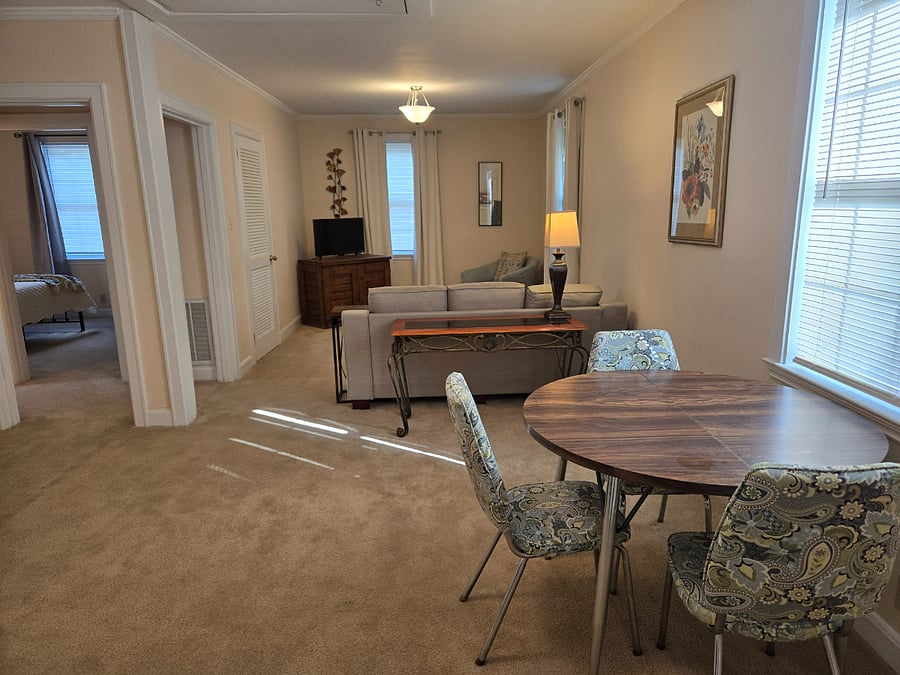 Furnished Finder property 704840_1 photo 4