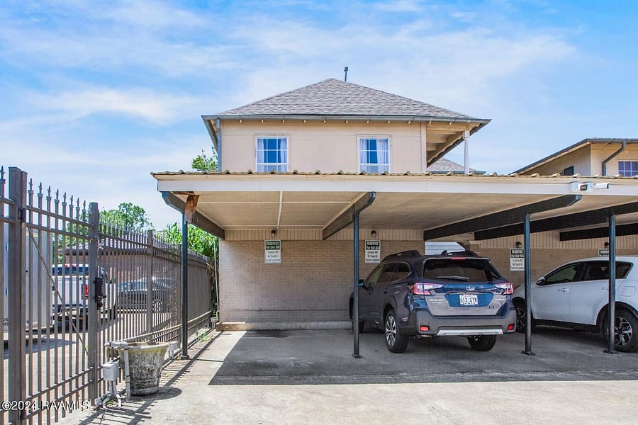 Furnished Finder property 704914_1 photo 17