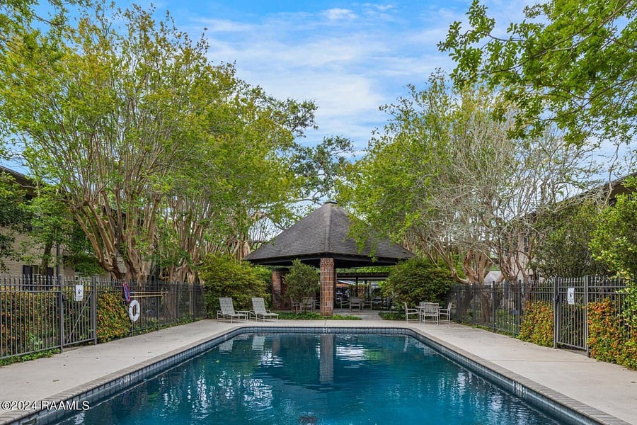 Furnished Finder property 704914_1 photo 16