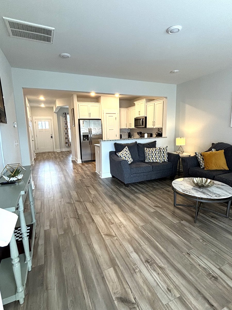 Furnished Finder property 704916_1 photo 12