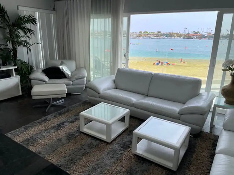 Photo inspiration: Gallery Detail: Stunning Beachside Elegance Exquisite 2Nd Level Apartment With Full