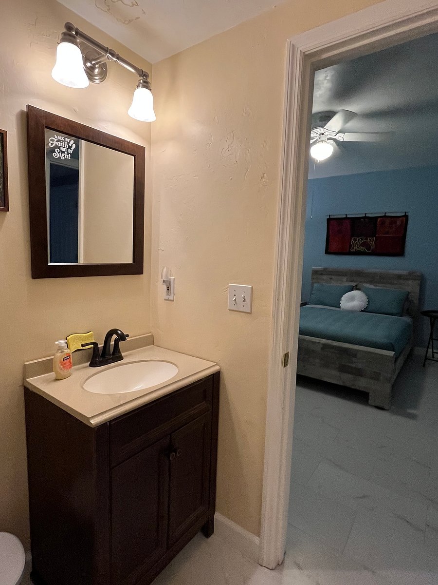 Furnished Finder property 704927_1 photo 12