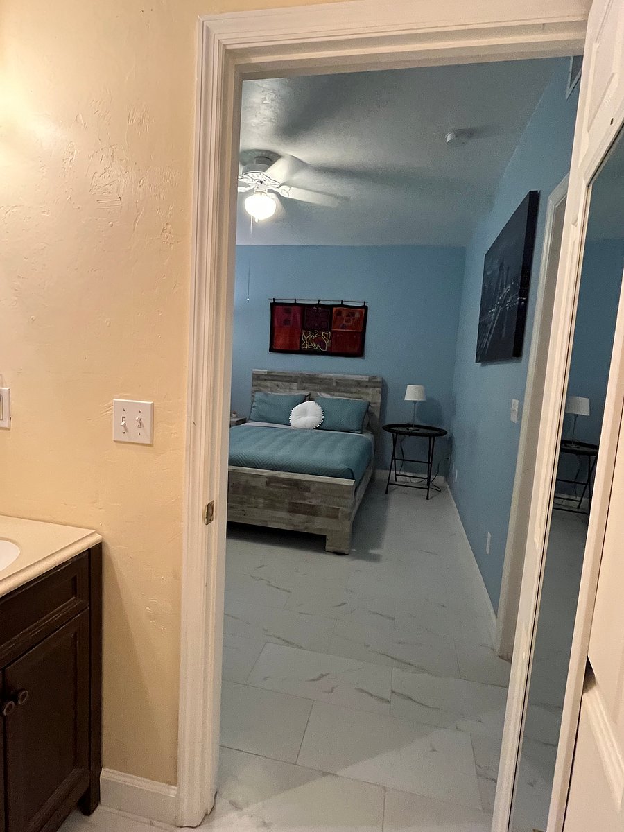 Furnished Finder property 704927_1 photo 11