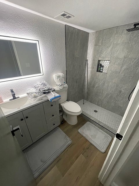 Furnished Finder property 704942_1 photo 3