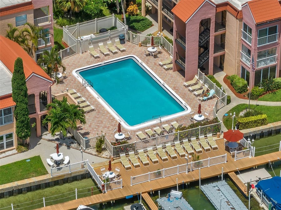 Furnished Finder property 704973_1 photo 13