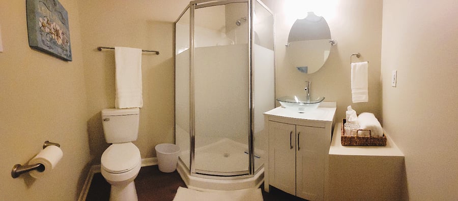 Ensuite Bathroom adjacent to back bedroom