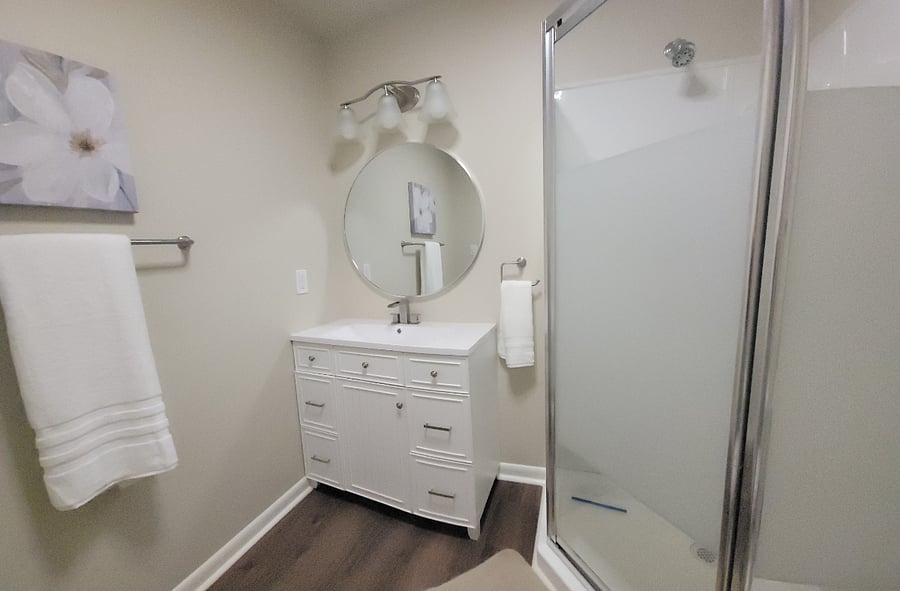Front Ensuite Bathroom