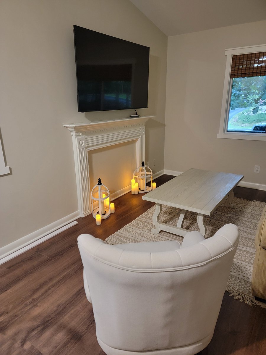 Furnished Finder property 704990_2 photo 9