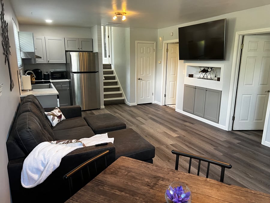 Furnished Finder property 705002_1 photo 8
