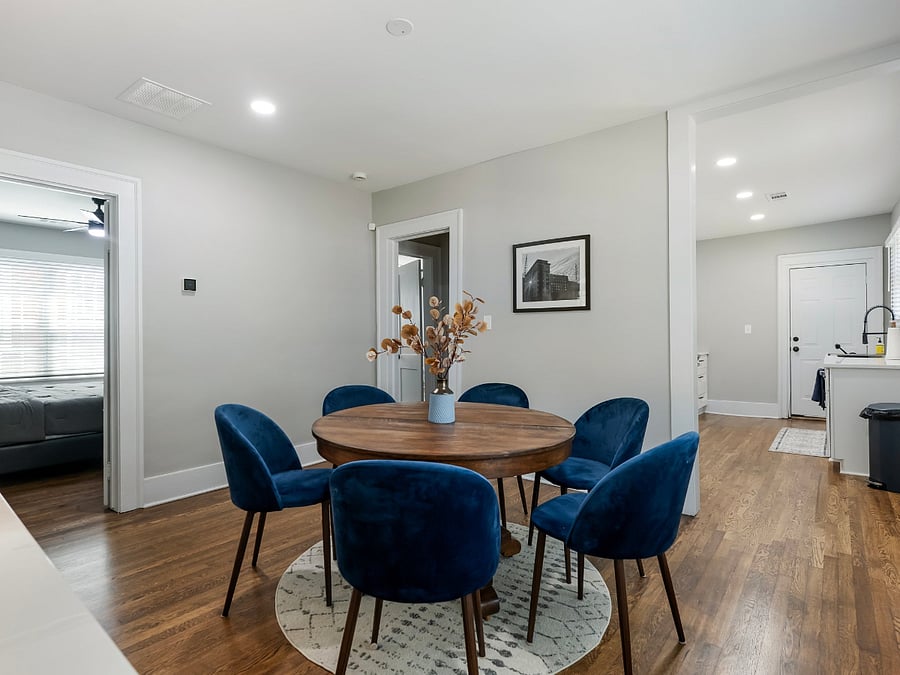 Furnished Finder property 705021_1 photo 3