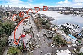 This pic says it all - downtown Seattle in background, Lake Union just across the street.