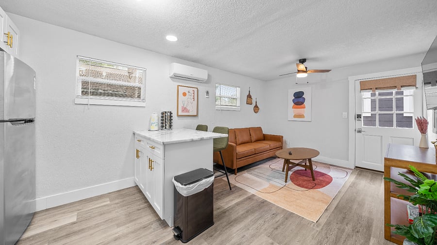 Furnished Finder property 705115_1 photo 9