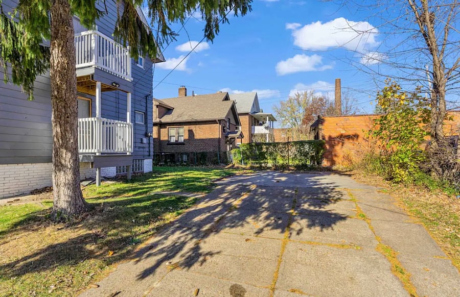 Furnished Finder property 705134_1 photo 22