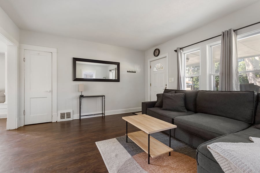 Furnished Finder property 705134_1 photo 3