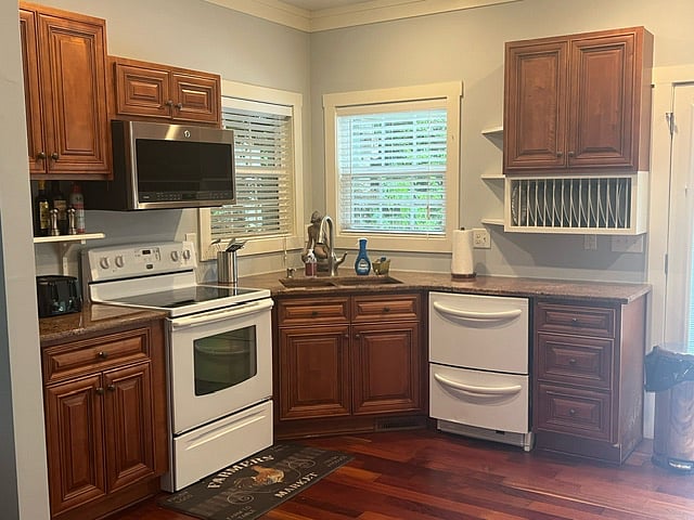 Furnished Finder property 705155_1 photo 3