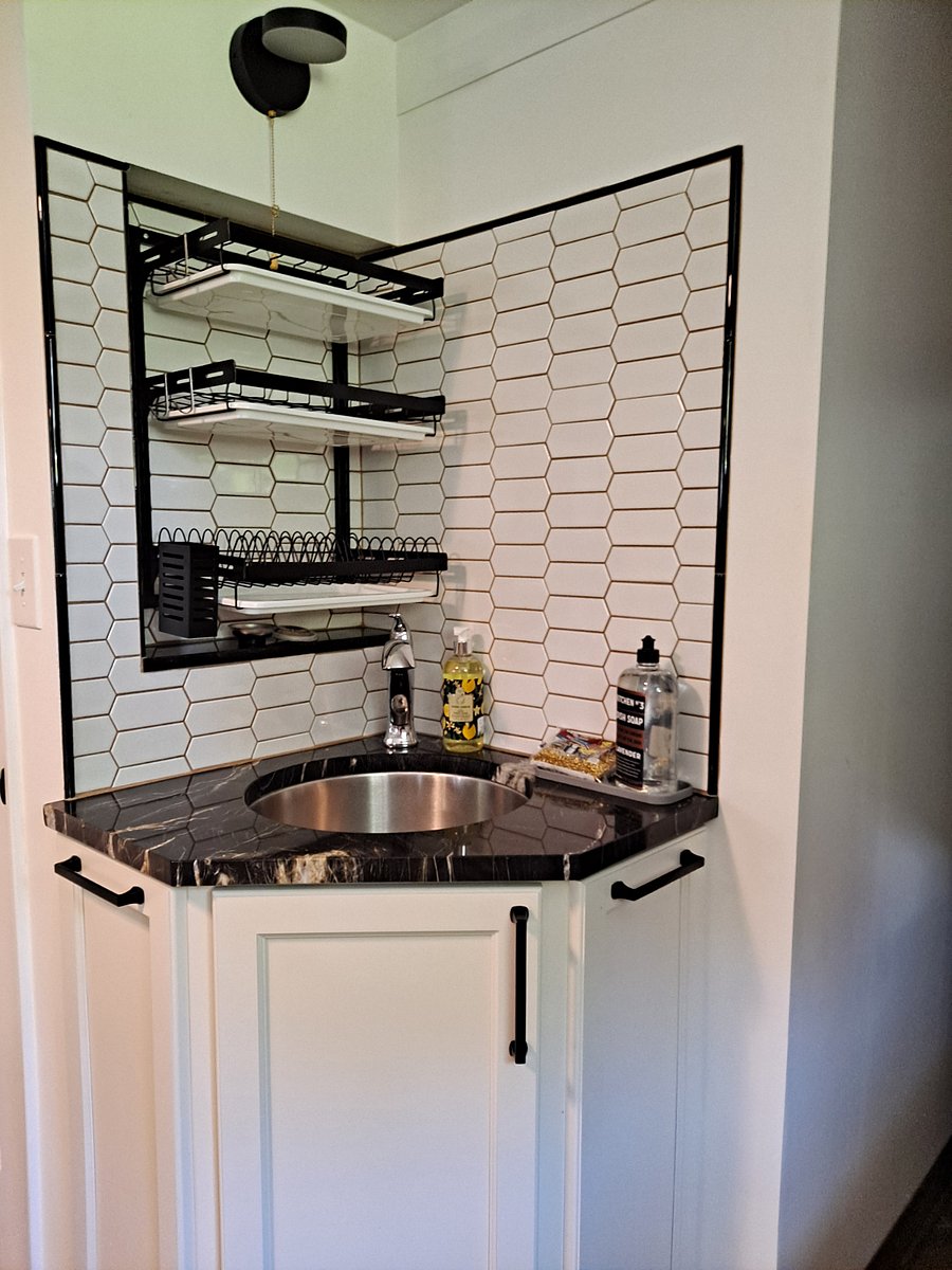 Furnished Finder property 705176_1 photo 4