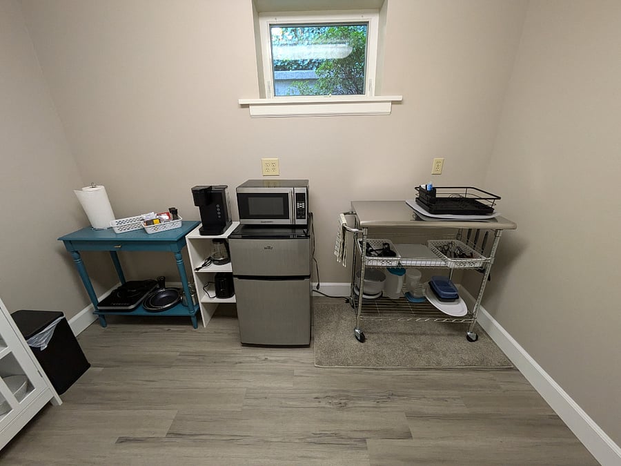 Separate convenience kitchen