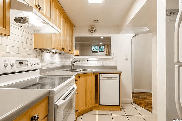 Furnished Finder property 705311_1 photo 11