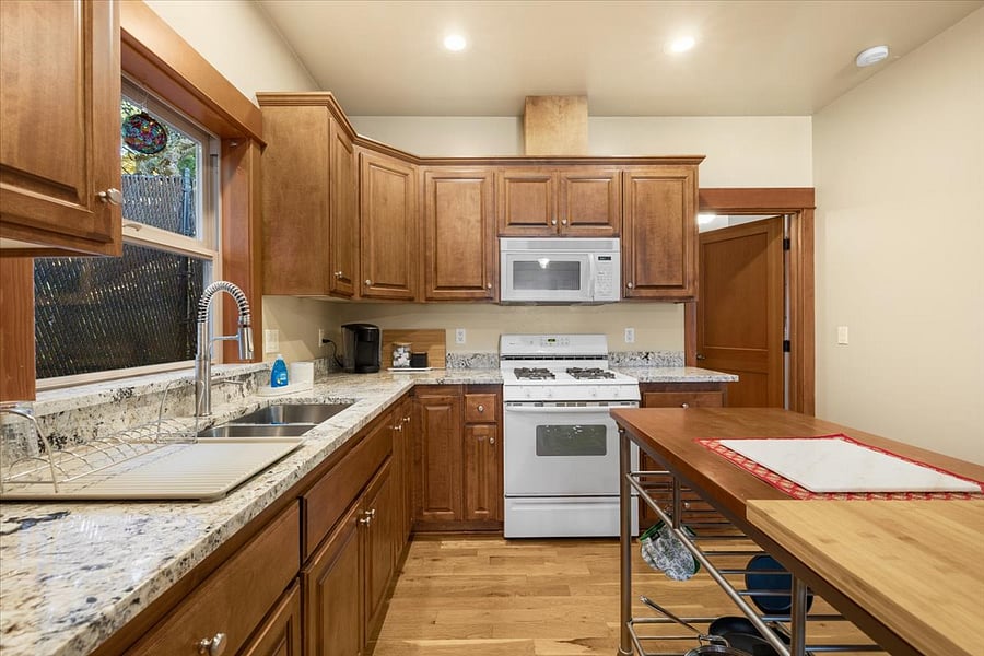Furnished Finder property 705337_1 photo 8