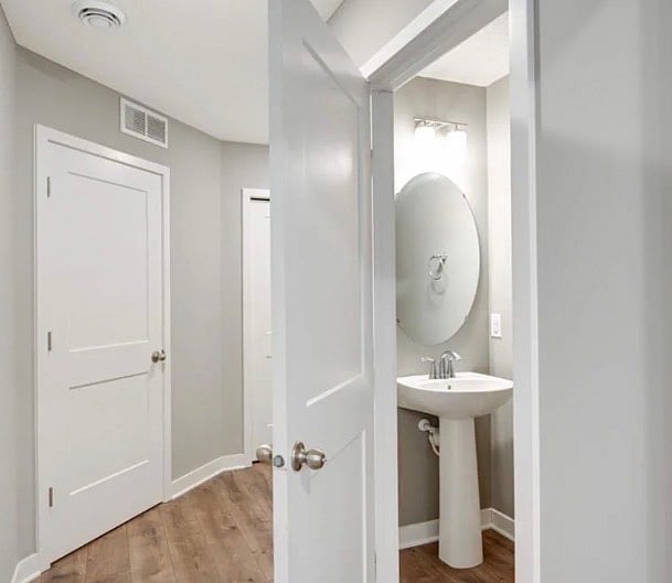 Furnished Finder property 705340_1 photo 3