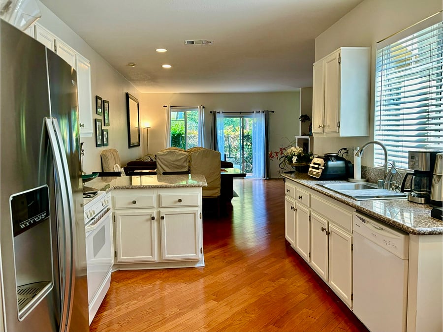 Furnished Finder property 705342_1 photo 13