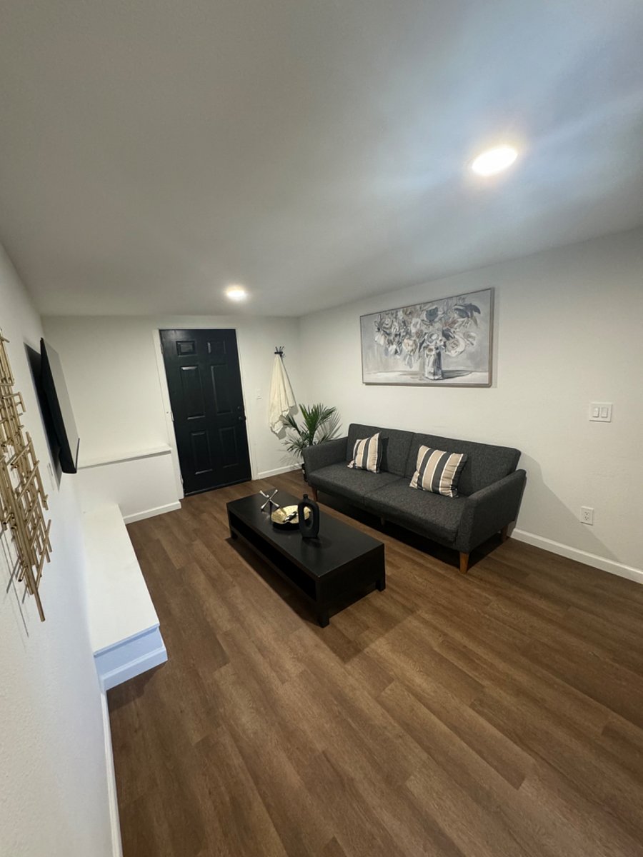 Furnished Finder property 705373_1 photo 1