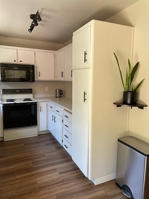Furnished Finder property 705489_1 photo 12