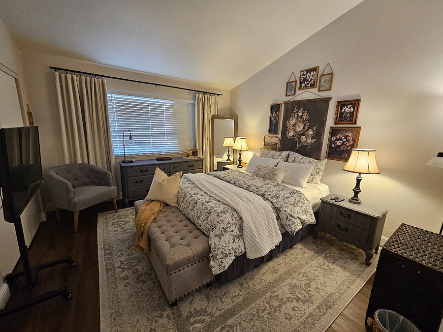 Furnished Finder property 705582_1 photo 3