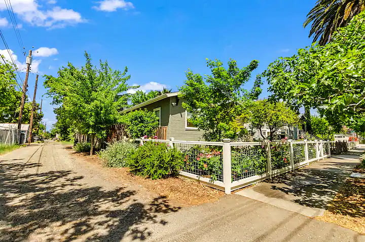 Furnished Finder property 705617_1 photo 36