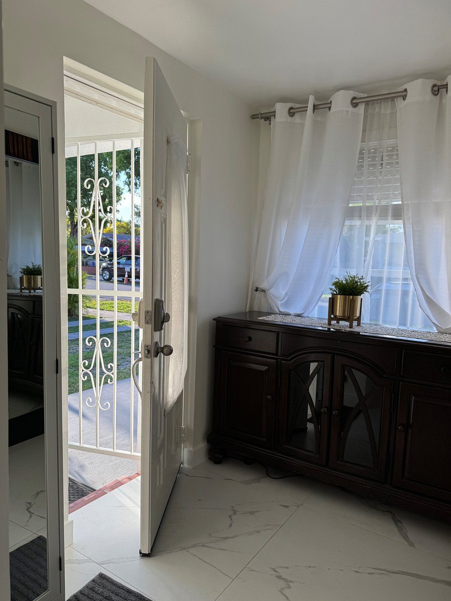 Furnished Finder property 705623_1 photo 8