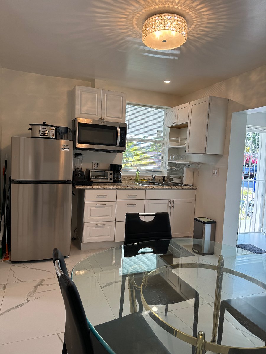 Furnished Finder property 705623_1 photo 2