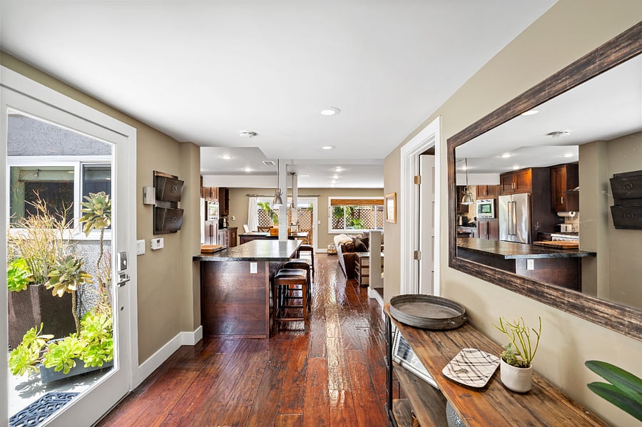 Furnished Finder property 705624_1 photo 4