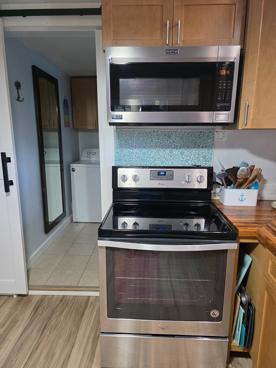 Furnished Finder property 705650_1 photo 22