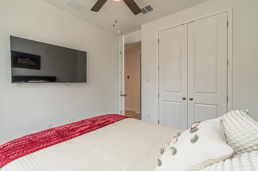 Furnished Finder property 705859_1 photo 16