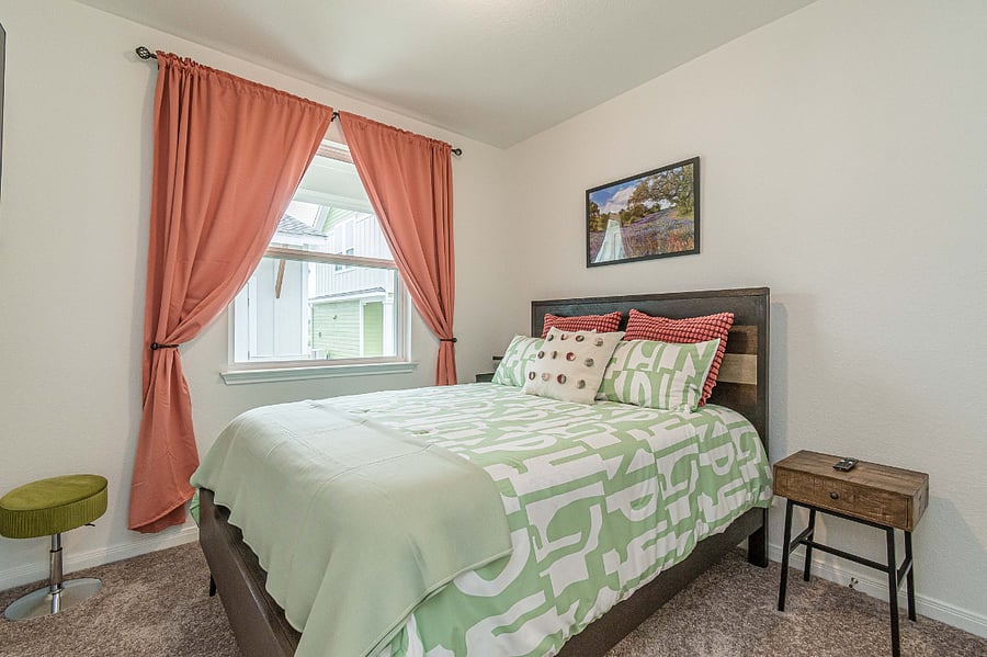 Furnished Finder property 705859_1 photo 17